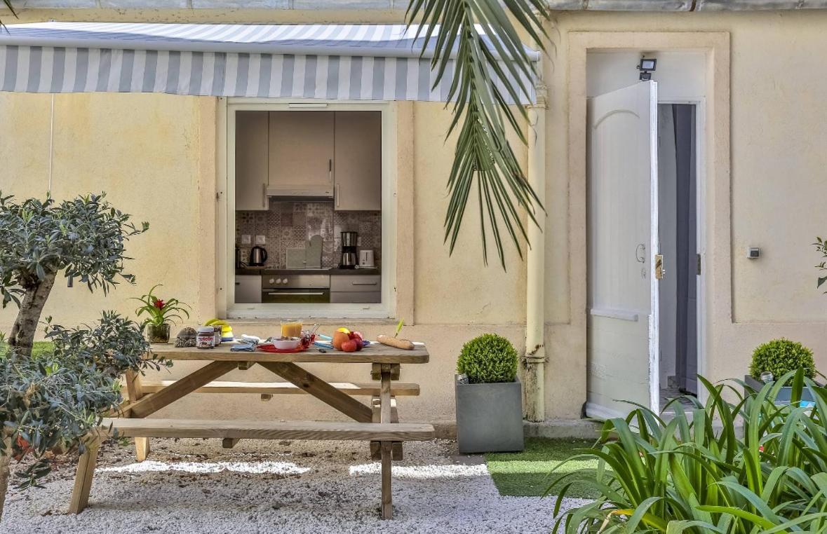 Apartment Le Refuge Avec Terrasse Et Jardin, En Plein Centre-ville, Gare 5 Minutes A Pieds Nice