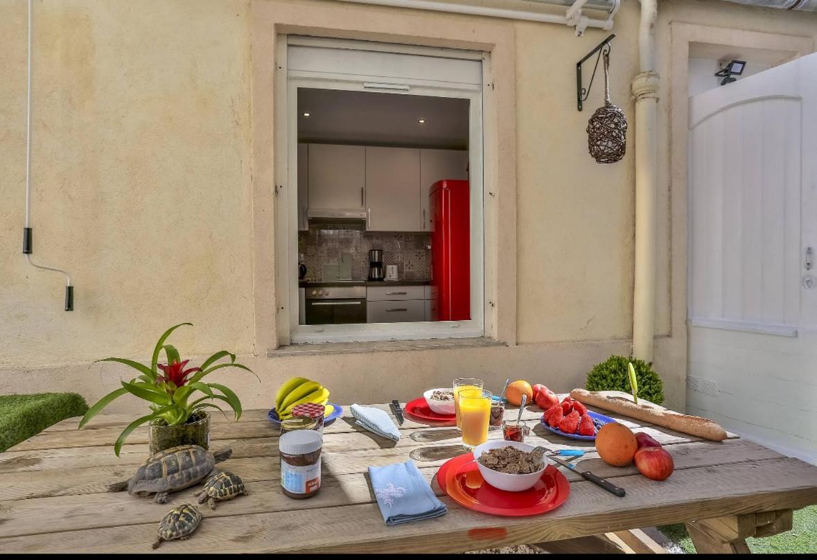Apartment Le Refuge Avec Terrasse Et Jardin, En Plein Centre-ville, Gare 5 Minutes A Pieds