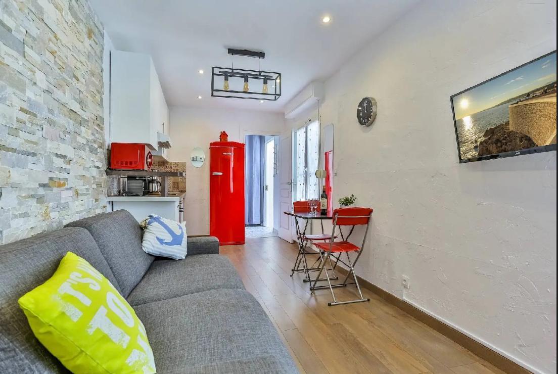 Le Refuge Avec Terrasse Et Jardin, En Plein Centre-ville, Gare 5 Minutes A Pieds Appartement