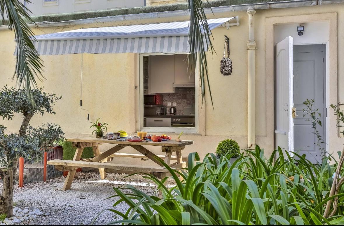 Appartement Le Refuge Avec Terrasse Et Jardin, En Plein Centre-ville, Gare 5 Minutes A Pieds *